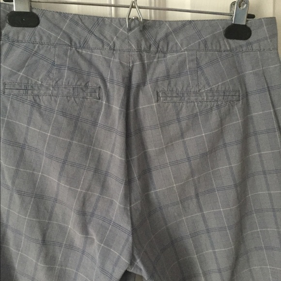 Dockers ( Ideal Fit) Cropped Pants - Picture 2 of 3